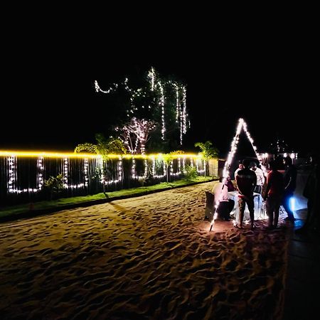 Taya Beach Front Гокарна Екстер'єр фото
